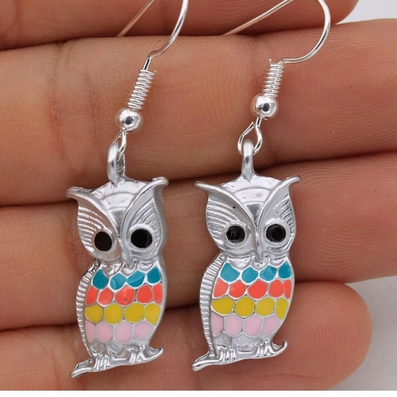 Night Owl Oil Painted Club Lady Hook Earrings - Picture 2 of 3